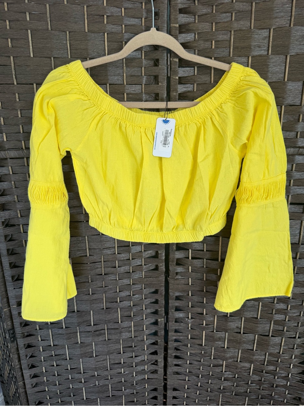 *NEW*Sz XL* Seaspice*Women's Yellow Off-Shoulder Smocked Crop Top